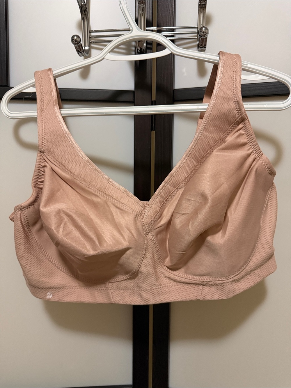 NWOT Glamorise Nude Blush Wireless Full-Coverage Comfort Bra 42C